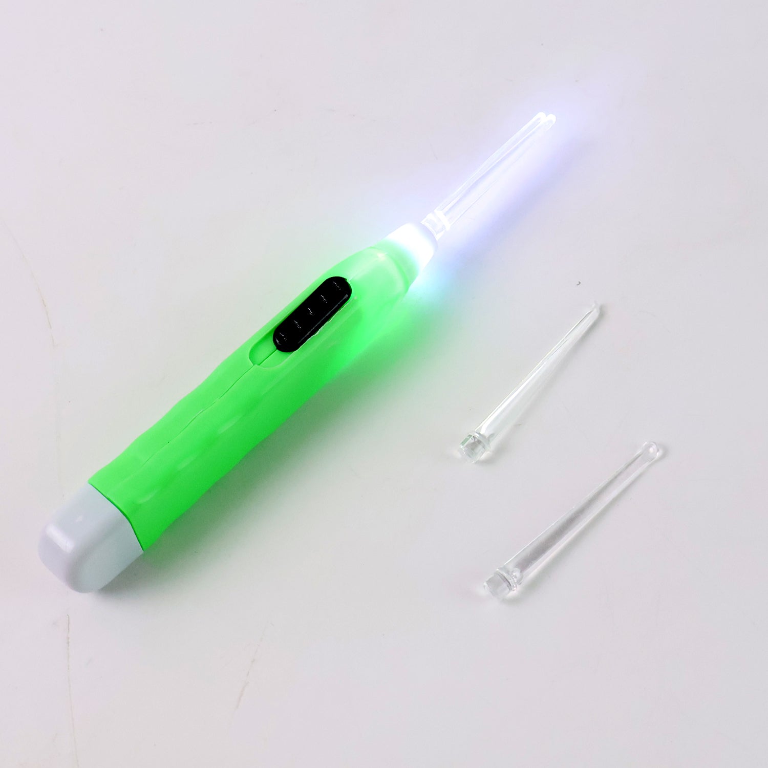 Green Led Flashlight Earpick With Tweezer (1 Pc) Green Led Flashlight Earpick With Tweezer (1 Pc)